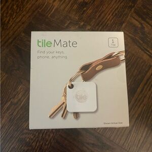 tileMate Bluetooth Tracker - White